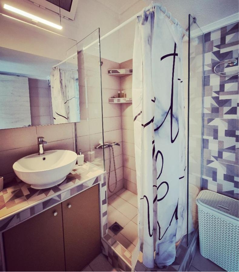 Tararas Apartments Nea Michaniona Eksteriør bilde